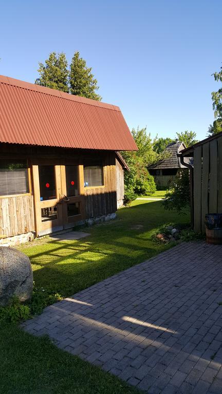 Viesu Nams Klanas Hotel Engure Exterior photo