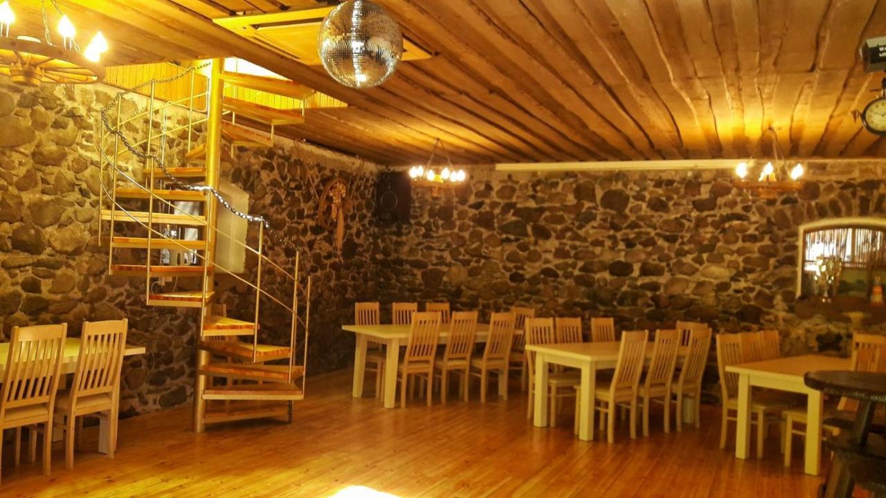 Viesu Nams Klanas Hotel Engure Exterior photo